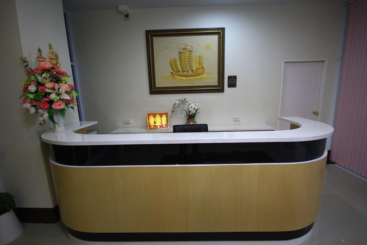 Orapan Place ลำปาง ภายนอก รูปภาพ