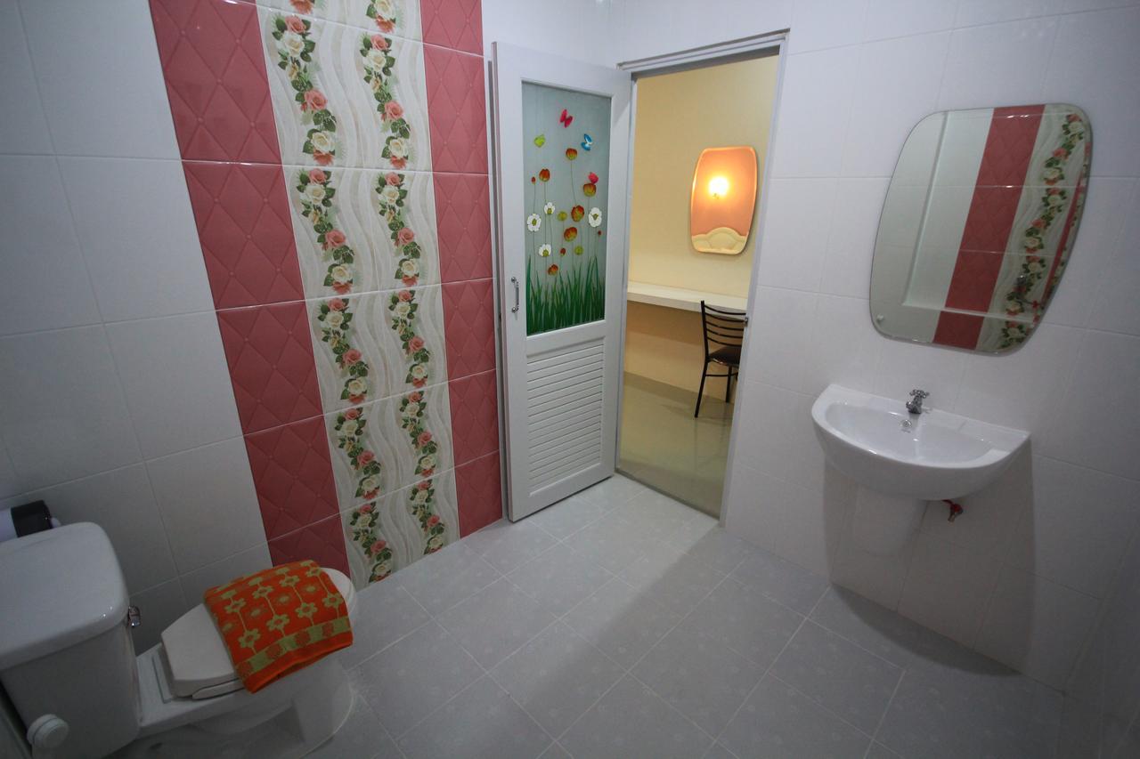 Orapan Place ลำปาง ภายนอก รูปภาพ